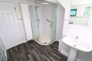 Photo 16- click for photo gallery